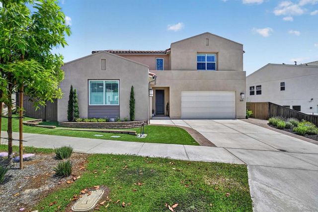 1611 Corte Medialuna, Chula Vista, CA 91913