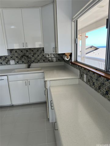 1728 Kumakani Loop, Honolulu, HI 96821