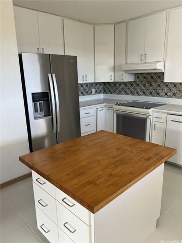 1728 Kumakani Loop, Honolulu, HI 96821