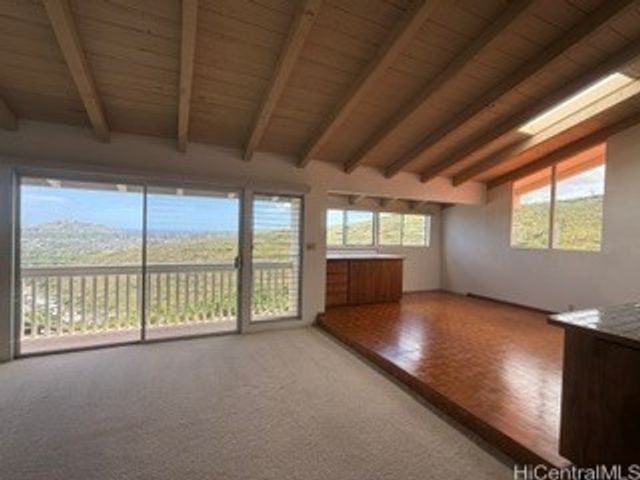 1728 Kumakani Loop, Honolulu, HI 96821