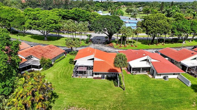 2738 DEER CREEK KELLY BROOKE Lane, Deerfield Beach, FL 33442
