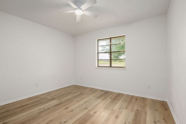 419 Dow Ross Boulevard, Duncanville, TX 75116