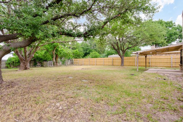 419 Dow Ross Boulevard, Duncanville, TX 75116