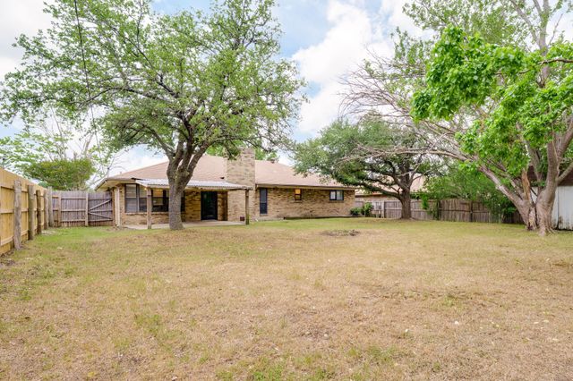 419 Dow Ross Boulevard, Duncanville, TX 75116