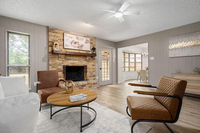 419 Dow Ross Boulevard, Duncanville, TX 75116