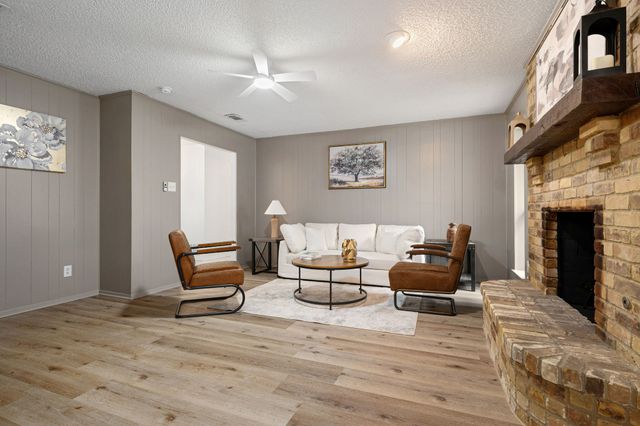 419 Dow Ross Boulevard, Duncanville, TX 75116