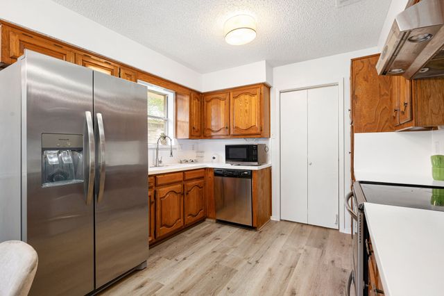 419 Dow Ross Boulevard, Duncanville, TX 75116