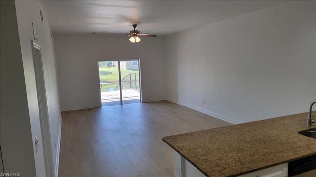 608 SE 13th TER, Cape Coral, FL 33990