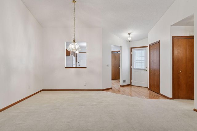 9026 Terra Verde Trail, Eden Prairie, MN 55347