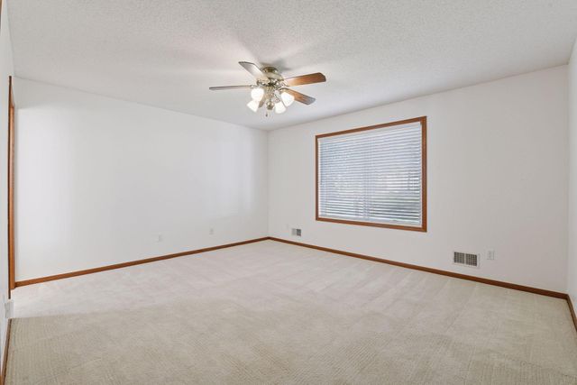 9026 Terra Verde Trail, Eden Prairie, MN 55347