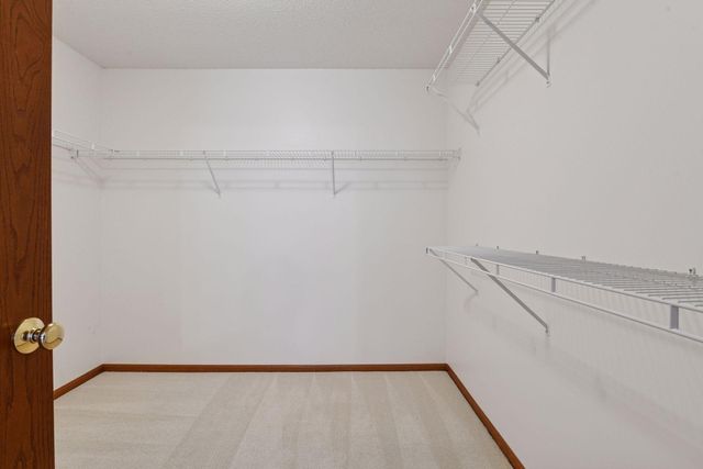 9026 Terra Verde Trail, Eden Prairie, MN 55347