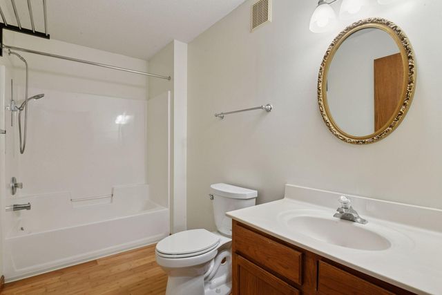 9026 Terra Verde Trail, Eden Prairie, MN 55347