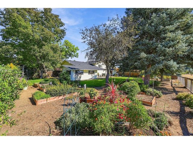 1800 Rolling View Dr, Loveland, CO 80537
