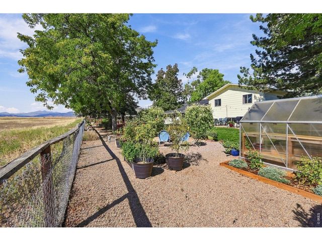1800 Rolling View Dr, Loveland, CO 80537