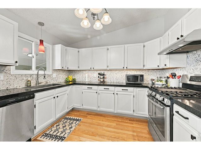 1800 Rolling View Dr, Loveland, CO 80537