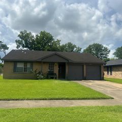 3207 Westhampton Drive, Houston, TX 77045