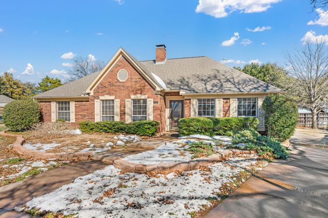 712 Foxmoor Court, Highland Village, TX 75077