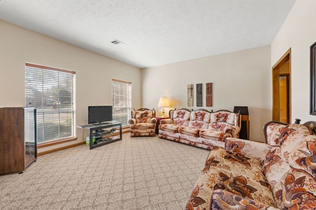 712 Foxmoor Court, Highland Village, TX 75077