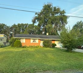 2950 Arlington Drive, Saginaw, MI 48601