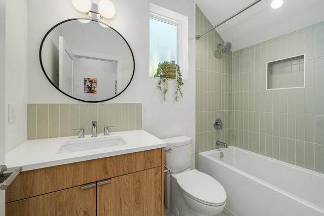 1007 E 15th ST 2, Austin, TX 78702