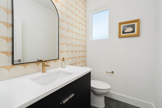 1007 E 15th ST 2, Austin, TX 78702
