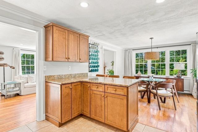 30 Pawtuxet, Plymouth, MA 02360
