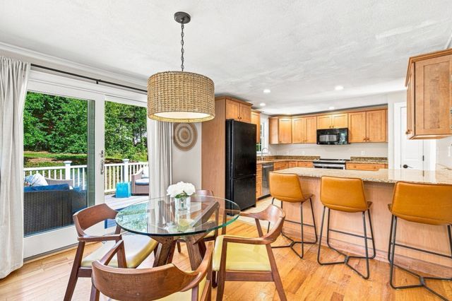 30 Pawtuxet, Plymouth, MA 02360