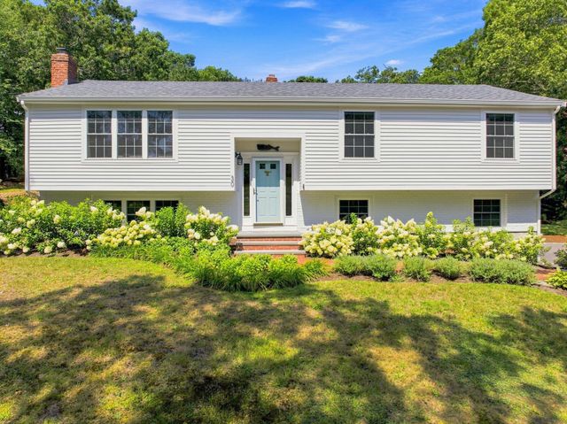 30 Pawtuxet, Plymouth, MA 02360