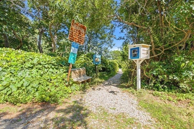 30 Pawtuxet, Plymouth, MA 02360