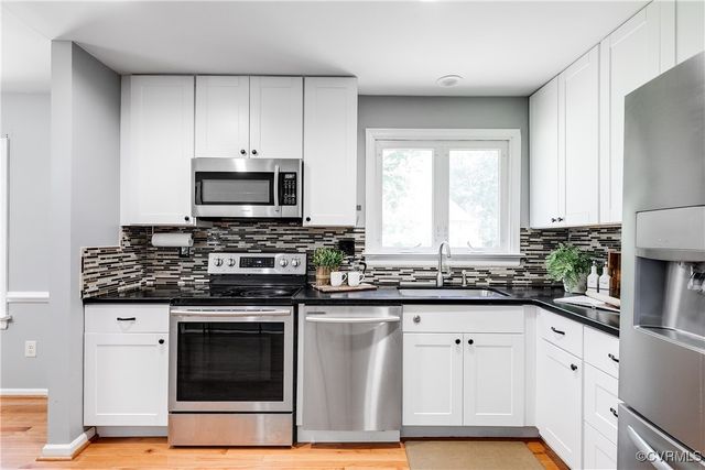 12204 McKenna Cir, Midlothian, VA 23112
