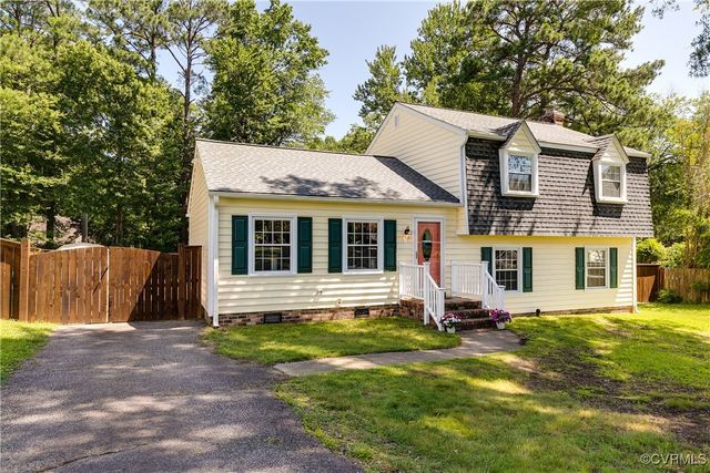 12204 McKenna Cir, Midlothian, VA 23112