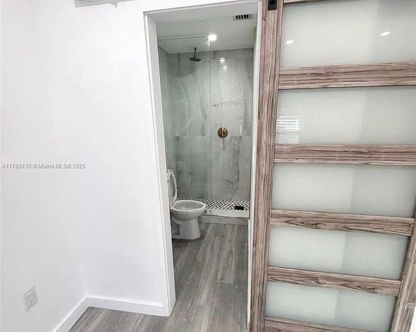 1945 NW 51 st Ter, Miami, FL 33142