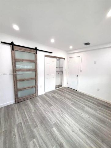 1945 NW 51 st Ter, Miami, FL 33142