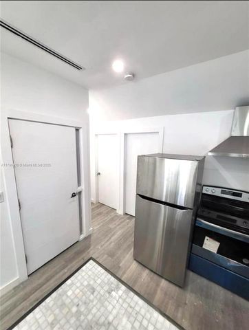 1945 NW 51 st Ter, Miami, FL 33142