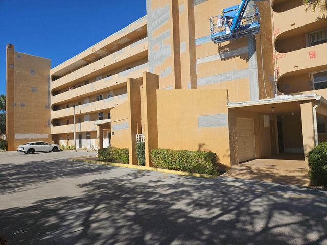 5201 NW 2nd Avenue 114, Boca Raton, FL 33487