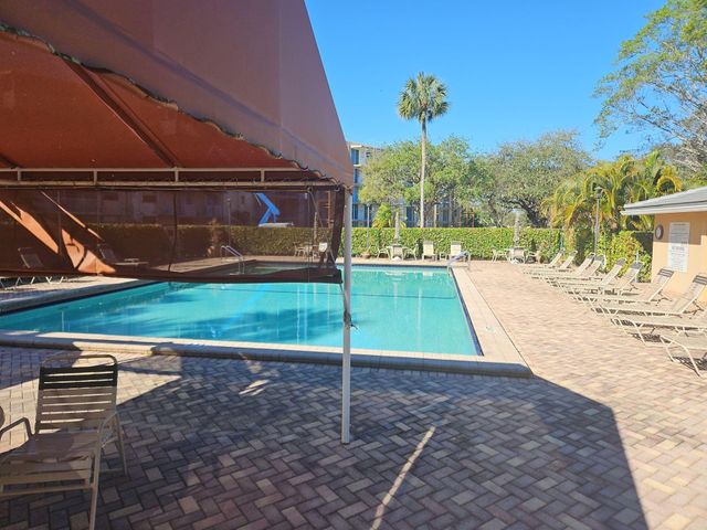 5201 NW 2nd Avenue 114, Boca Raton, FL 33487