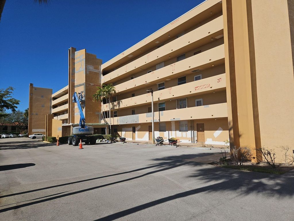 5201 NW 2nd Avenue 114, Boca Raton, FL 33487