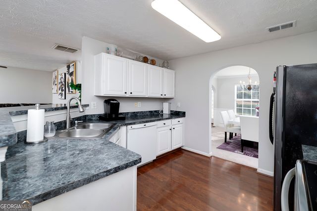 10 Heaton Drive, Covington, GA 30016