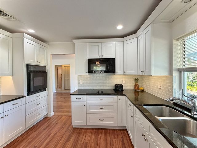 715 Holly Road, Vero Beach, FL 32963