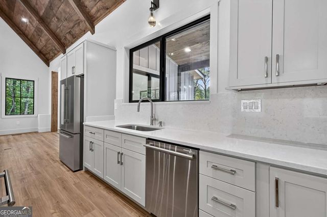 412 Mountain Tops Circle, Blue Ridge, GA 30513
