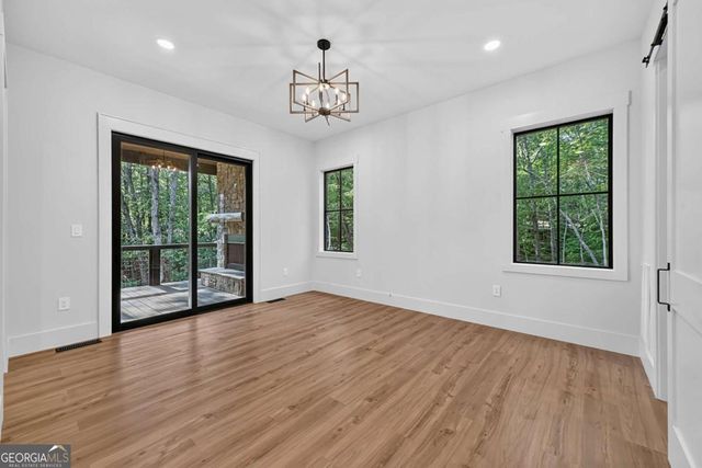 412 Mountain Tops Circle, Blue Ridge, GA 30513
