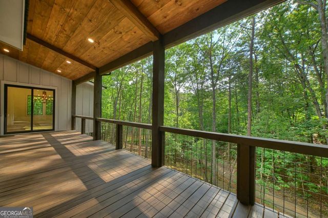 412 Mountain Tops Circle, Blue Ridge, GA 30513