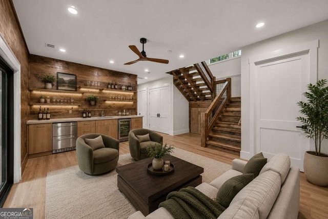 412 Mountain Tops Circle, Blue Ridge, GA 30513