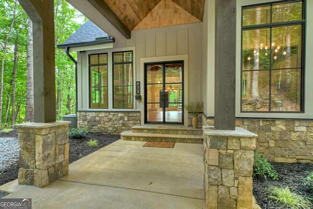 412 Mountain Tops Circle, Blue Ridge, GA 30513