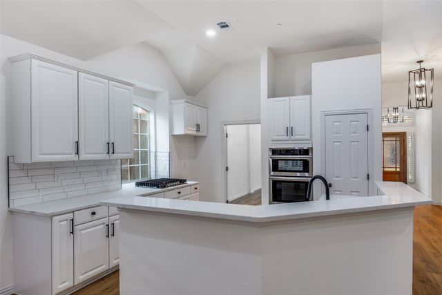 14596 Princeton Court, Addison, TX 75001