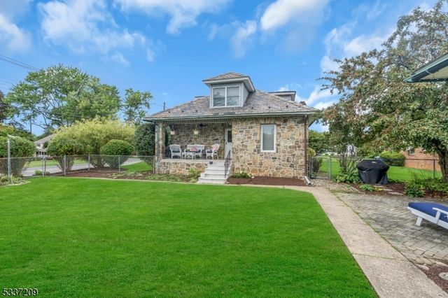 122 Aurora St, Lopatcong Twp., NJ 08865