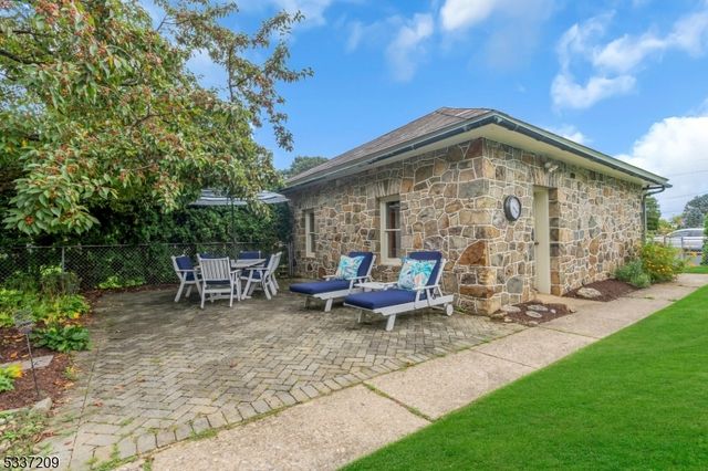122 Aurora St, Lopatcong Twp., NJ 08865