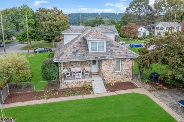 122 Aurora St, Lopatcong Twp., NJ 08865