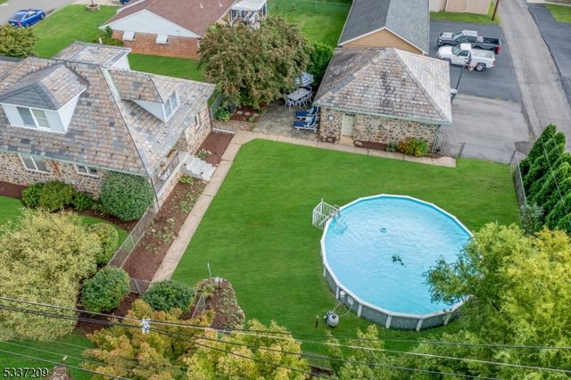 122 Aurora St, Lopatcong Twp., NJ 08865