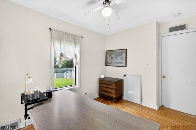 122 Aurora St, Lopatcong Twp., NJ 08865